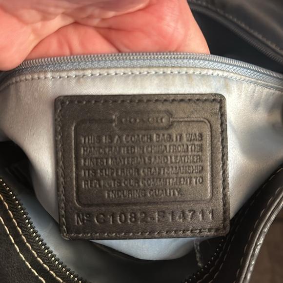 Black coach purse - Picture 6 of 6